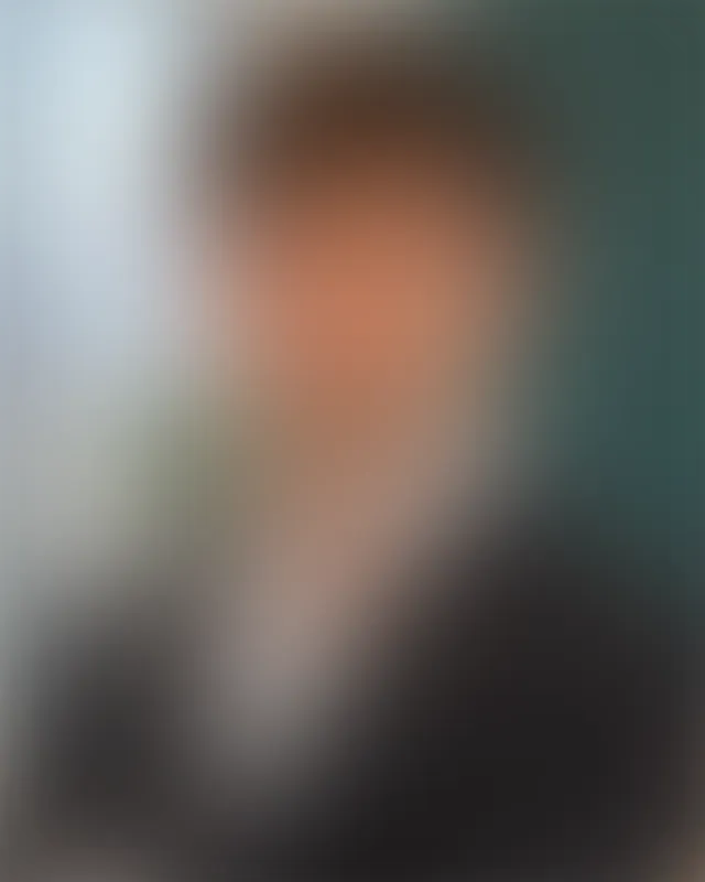 Foto de Jota, todavía desenfocada